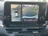アラウンドビューモニターで車の周辺状況をナビ画面で確認できます☆