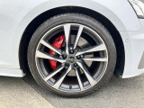 他の店舗でも商談している可能性があります。お車の詳細についてはアウディ京都南 中古車担当の野村までお問い合わせください!ラインID:93009@matsushima TEL:080-5780-7414までお気軽にお問い合わせ下さい。