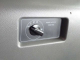 リアにもヒーターとクーラーを装備しています。荷室の空調調整もご安心です♪