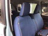 運転席廻りの画像です。操作性と安全面に考慮したつくりとなっています。