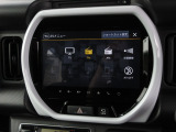ナビゲーションは純正メモリーナビを装着しております。AM、FM、CD、DVD再生、Bluetooth、フルセグTVがご使用いただけます。初めて訪れた場所でも安心ですね!