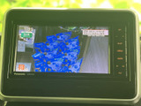 停車中に楽しめるTV機能。ニュースやエンターテインメントで、待ち時間を有効活用できます。家族でのドライブに最適です。