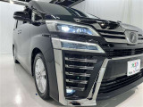 フォグランプ装着車です。暗い夜道の車両前方を明るく照らします