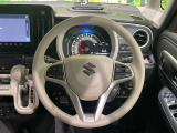 【ステアリングスイッチ】運転中、前方から目線をそらすことなく、オーディオ等の操作が可能な便利機能!安心&快適なドライブを演出してくれます♪