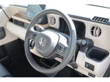 ハンドル周りもスッキリしていて運転しやすいです。