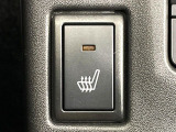 【シートヒーター】寒い日に重宝するシートヒーター!エアコンより早く温まってくれるので寒がりの人も安心ですね♪エアコンの温風は乾燥するから苦手、という方にもをおすすめです。