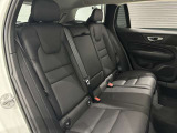 ナンバー付きの車両は公道試乗可能です(登録済未使用車など一部除く)。また、取り回しの確認など、広い場内でご試乗も可能です。お気軽に申し付けください。