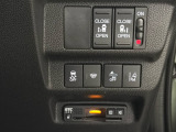 有料道路のレーン通過に便利なETC車載器を装着しています。ご利用にはセットアップが必要となります。