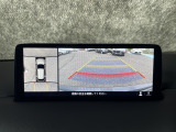 狭い場所での駐車やすれ違いなどでより的確な運転操作に役立つ360&deg;ビューモニターが装備されています。