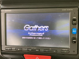 高機能ナビゲーションシステムが搭載されています。目的地設定も簡単で、快適なドライブをサポートします。各種メディアも楽しめます。