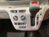 納車前にはプロのメカニックが、各部の点検を行います。ディーラーにしか出来ない品質、そしてサービスできっと満足していただけると思います!