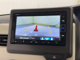 バックカメラ付きで運転が苦手な方も車庫入れラクラクです!狭いところでの駐停車もお車を傷つけず安心ですね!