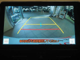 バックガイドモニターで、後方を確認しながら安心して駐車することができます。運転初心者も熟練者も必須の機能ですよ!