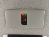 あおり運転をされても安心!緊急通報も可能、ボタンを押すだけでオペレーターにつながるSOSコール付。(別途登録費用が必要となります。)