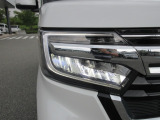 明るいLEDヘッドライトで、夜道も安心して運転して頂けます。