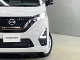 【LEDヘッドランプ】ハロゲンヘッドランプの約2倍の明るさ!夜の運転も安心です!