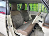 運転席シート廻りは使用感も少なく、良好な状態となっています。丁寧に使われていたことがよくわかりますね。