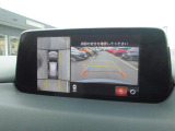 360&deg;ビューモニターを搭載しています。コーナーセンサーと合せてお使いいただくことで、安全、安心にお車の取り回しを行っていただけます。