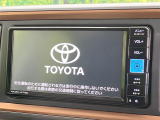 【純正ナビ】人気の純正ナビを装備しております。ナビの使いやすさはもちろん、オーディオ機能も充実!キャンプや旅行はもちろん、通勤や買い物など普段のドライブも楽しくなるはず♪