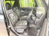 運転席シート廻りは使用感も少なく、良好な状態となっています。丁寧に使われていたことがよくわかりますね。