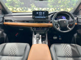 アウトランダー PHEV 2.4 P 4WD 