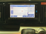 ナビゲーションはフルセグTV対応のGathers純正メモリーナビを搭載しています。Bluetoothオーディオ機能がありますので、スマートフォンなどの音楽も再生できます。