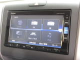 ナビゲーションは純正メモリーナビ(VXM-185VFi)を装着しております。AM、FM、CD、DVD再生、Bluetooth、音楽録音再生、フルセグTVがご使用いただけます。