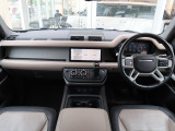 ディフェンダー 110 X ダイナミック SE 3.0L D300 ディーゼル 4WD 