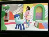 停車中に楽しめるTV機能。家族でのドライブや休憩時間に、エンターテイメントを楽しめます。長距離移動も退屈知らずです。