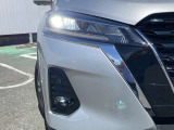 LEDヘッドランプ画像です。フォグランプもこんな感じのデザイン!