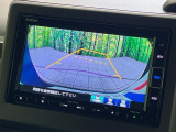 【バックカメラ】駐車時に後方がリアルタイム映像で確認できます。大型商業施設や立体駐車場での駐車時や、夜間のバック時に大活躍!運転スキルに関わらず、今や必須となった装備のひとつです!