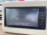 多彩な機能を備えたナビ・オーディオシステム。ドライブの合間に音楽を楽しんだり、目的地設定もスムーズに行えます。使いやすさが魅力です。