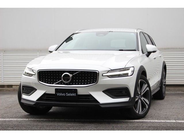 V60クロスカントリー ウルトラ B5 AWD 4WD