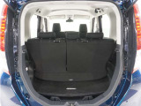 ◆フル乗車でもしっかり荷物を収納出来るラゲッジスペースです。普段の買い物でしたらしっかり積める十分な荷室スペースが確保されています。