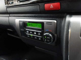 車内の温度管理に便利なオートエアコン☆