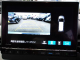 後方確認はオマカセのリアカメラ付です。雨天時や夜間のバック駐車時などで特に視界の安全確認に役立ちます。