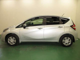 メーカー系ディーラーの中古車なので、ワイド保証{1年間走行距離無制限}日本全国の日産のお店でアフターサービスが受けられます。