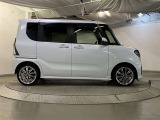 当社でご購入頂いた全ての車両はご納車前、エンジンオイル交換・ワイパーゴム・ブレーキ点検・調整・その他確認の上ご納車いたします。