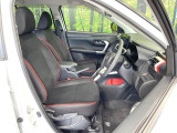 運転席シート廻りは使用感も少なく、良好な状態となっています。丁寧に使われていたことがよくわかりますね。