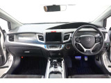 操作性に優れた運転席となります!小物入れや各ボタンの配置にこだわり、使いやすいです!座り心地もよく視認性も良好なのでロングドライブもお任せ下さい!