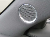 BOSEスピーカーが装備されています。走行中のロードノイズに合わせて、音の調整を自動で行ってくれます。