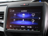 ナビゲーションは純正9インチメモリーナビ(VXM-217VFNi)を装着しております。AM、FM、CD、DVD再生、音楽録音再生がご使用いただけます。初めて訪れた場所でも安心ですね!