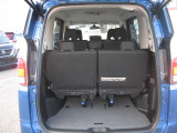 ラゲッジルームも十分なスペースを確保!
