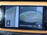 アラウンドビューモニター 駐車場での車庫入れや狭い道路での走行にカメラで確認が出来るので安心です。