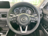 【純正革巻きステアリング】上質な革を使用することで、手にしっかり馴染みとても運転しやすいハンドルです♪