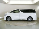 総額は岐阜県内・店頭納車、下取り車なし、1年間走行距離無制限の中古車保証付きの場合の概算です。お客様の状況により金額はかわってきますので、是非一度お問い合わせください。