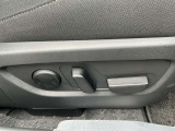 パワーシートで細かい調整ができますので、適切なポジションがとれます。
