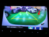 【バックカメラ】3パターン切替機能付きでノーマルビュー、ワイドビュー、トップビューの切替ができます。