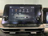 日産純正メモリーナビゲーションです♪目的地まで案内するナビゲーション機能の他にフルセグ画質で楽しめるTVやBluetooth Audioなど多彩な機能が満載で運転を快適にサポートしてくれます☆