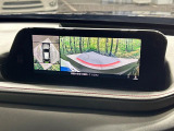 【360&deg;ビューモニター】専用のカメラにより、上から見下ろしたような視点で360度クルマの周囲を確認することができます☆死角部分も確認しやすく、狭い場所での切り返しや駐車もスムーズに行えます。